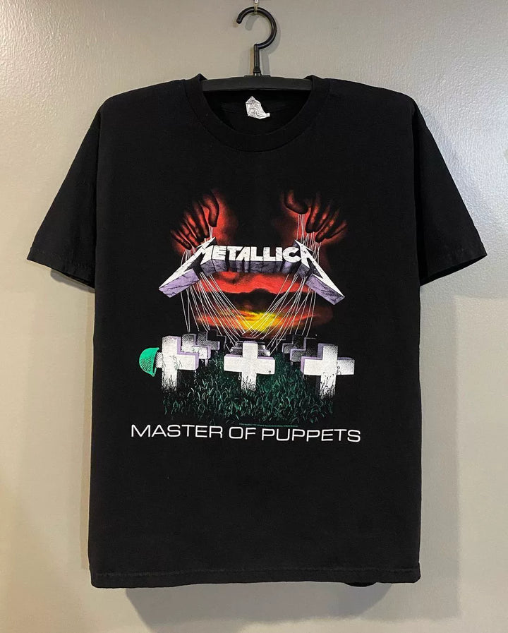 Vintage Master of Puppets Rock Band Graphic Tee