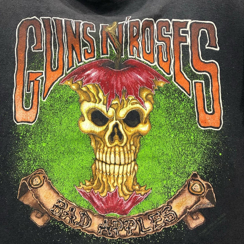 Gunsn Rose Gun Flower Vintage Graphic Tee