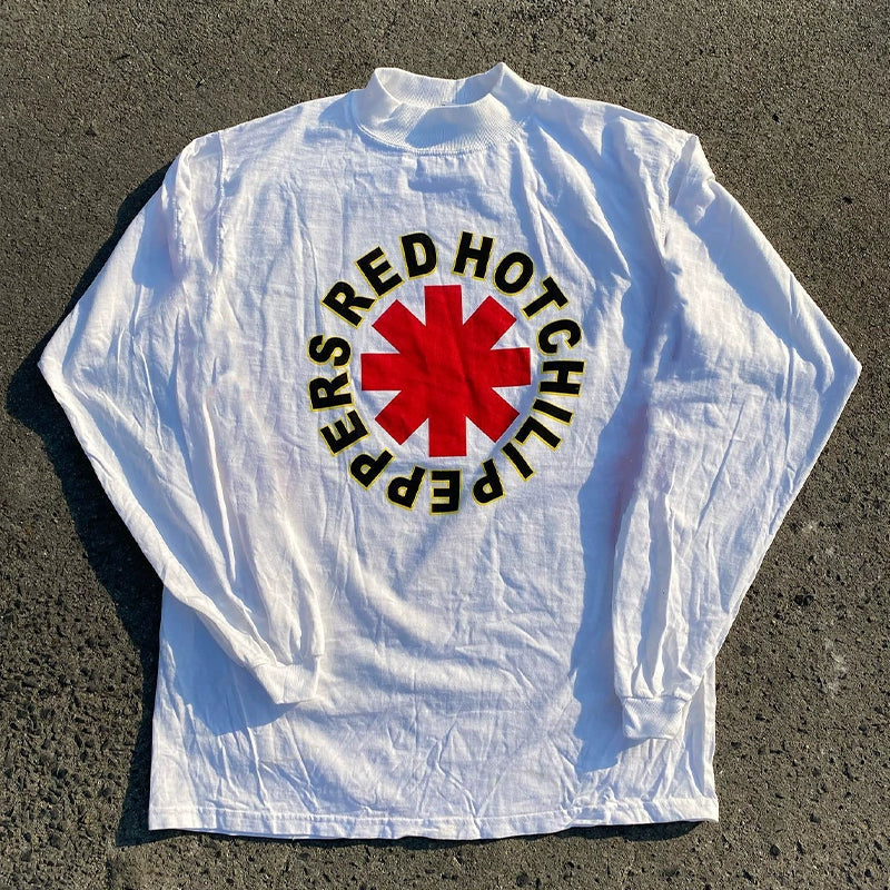 Rock Vibes: Red Hot Chili Peppers Vintage Long-Sleeved Tee