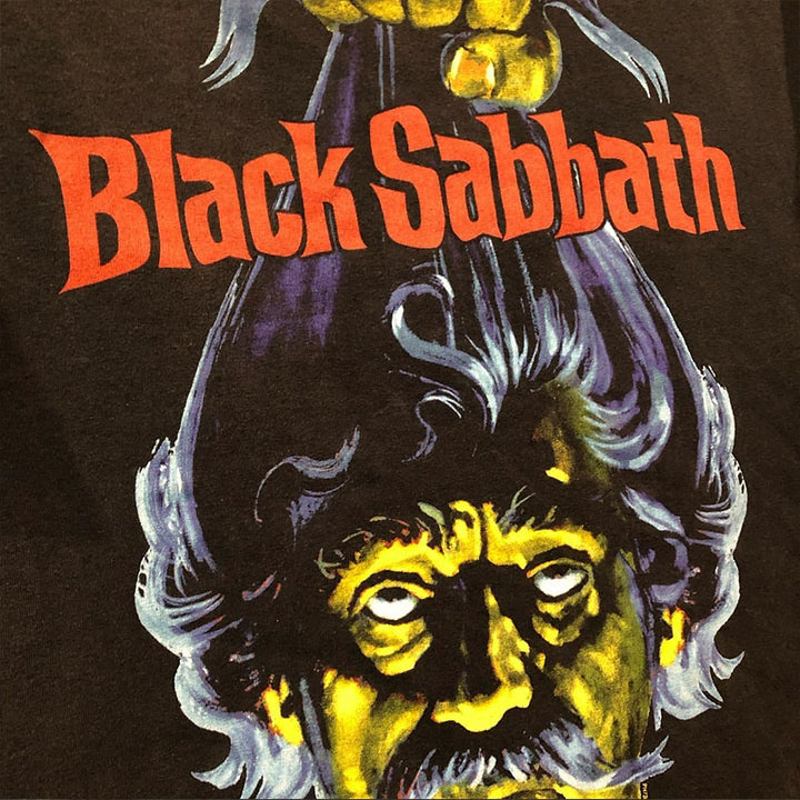 Vintage BLACK Sabbath Graphic T-Shirt