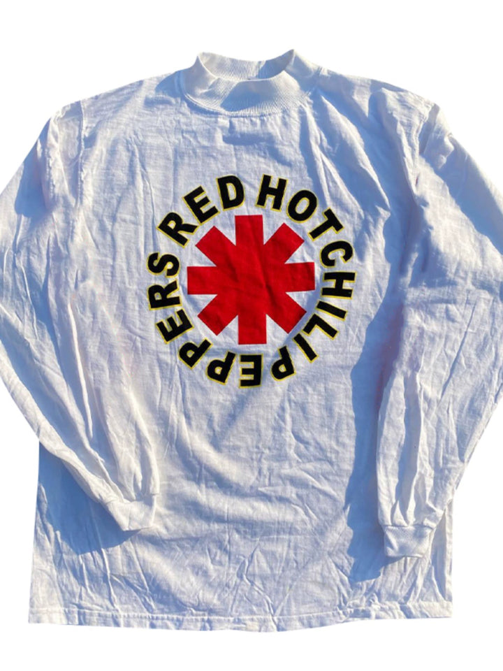 Rock Vibes: Red Hot Chili Peppers Vintage Long-Sleeved Tee