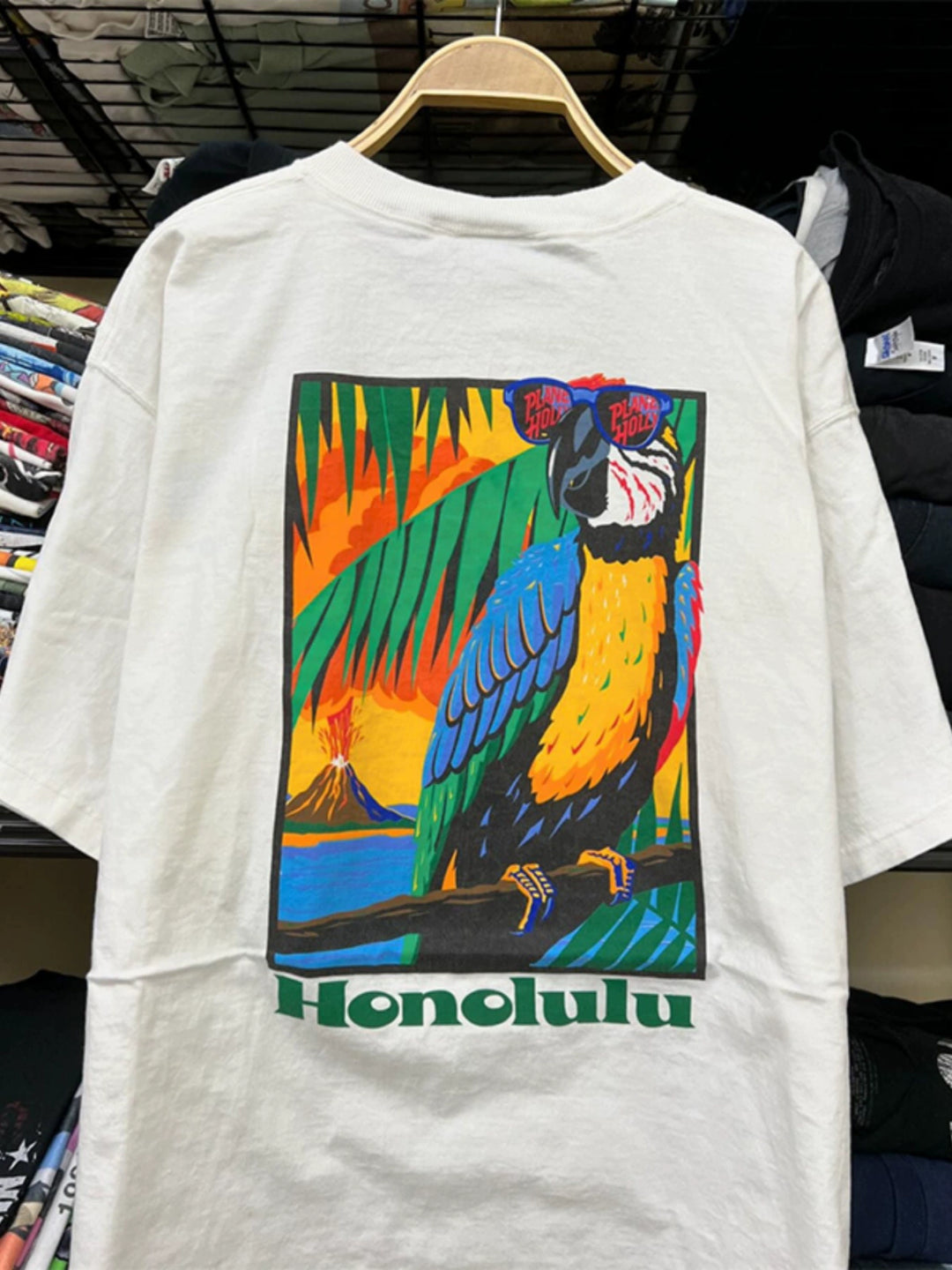 Parrot Paradise Retro Oil Painting T-Shirt