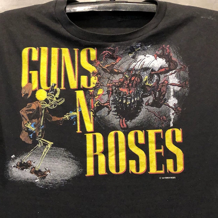 Rock 'n' Roses Graphic Tee