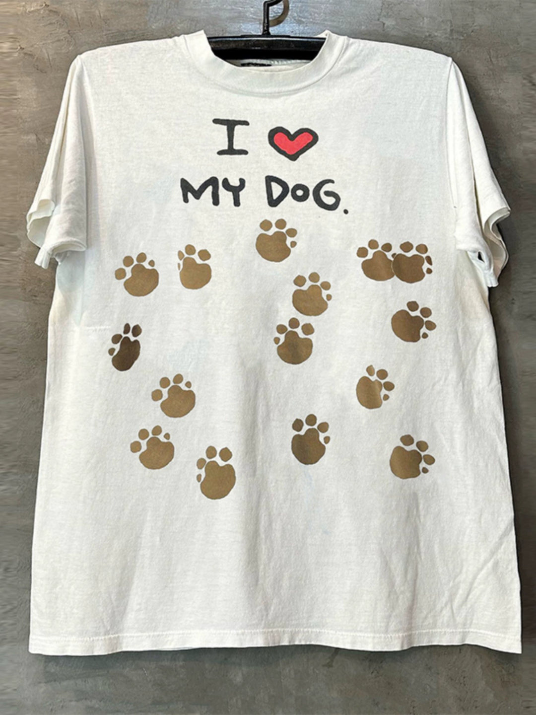 Vintage Dog Paw Print Retro T-Shirt