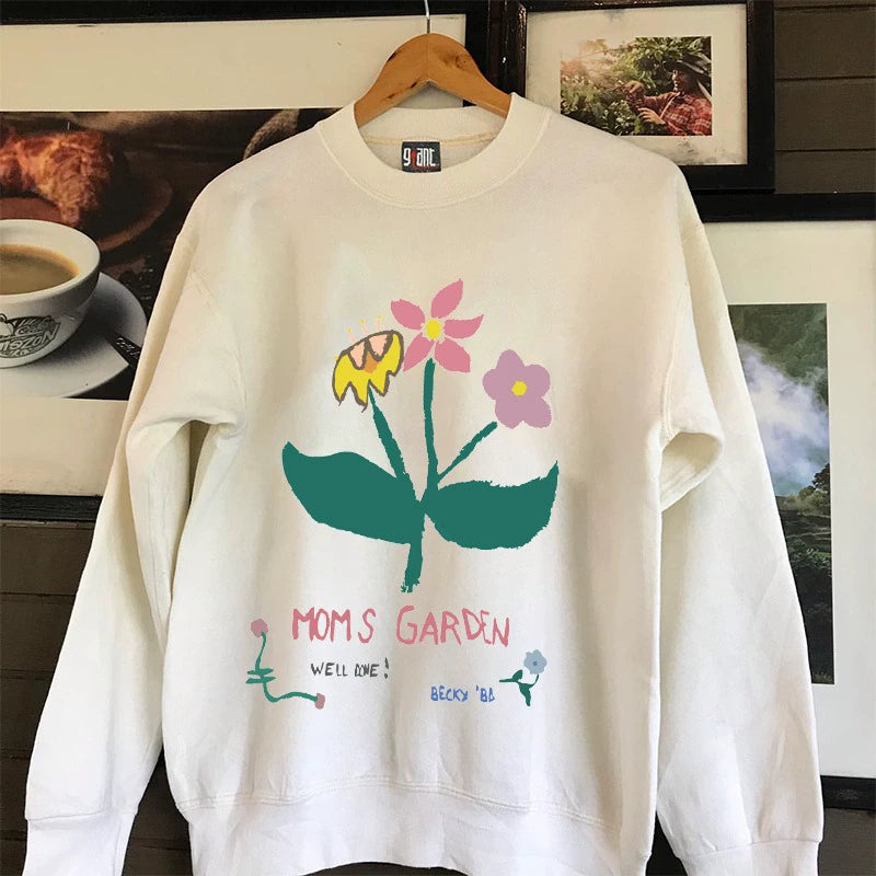 Vintage-Inspired Hong Kong Style Crewneck Sweatshirt