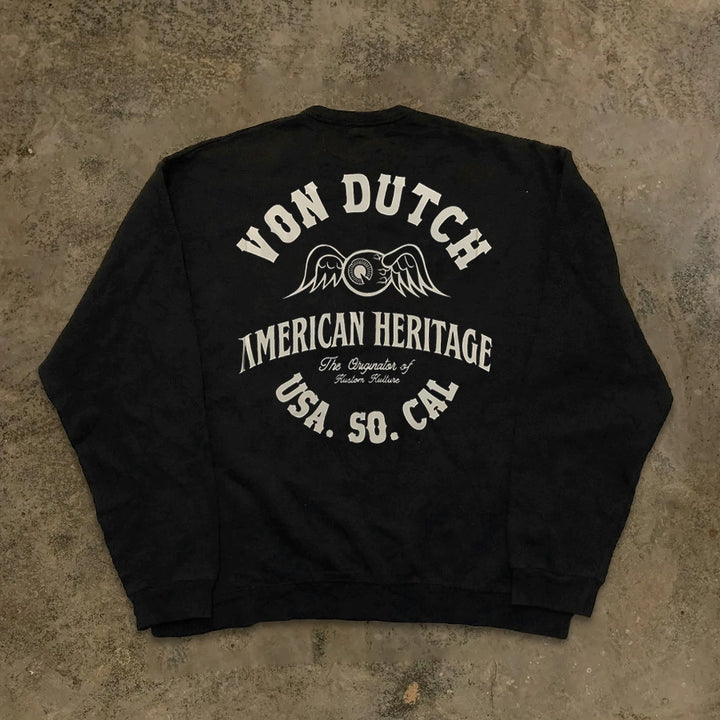 Vintage-Inspired Graphic Sweatshirt with Street Style Vibe