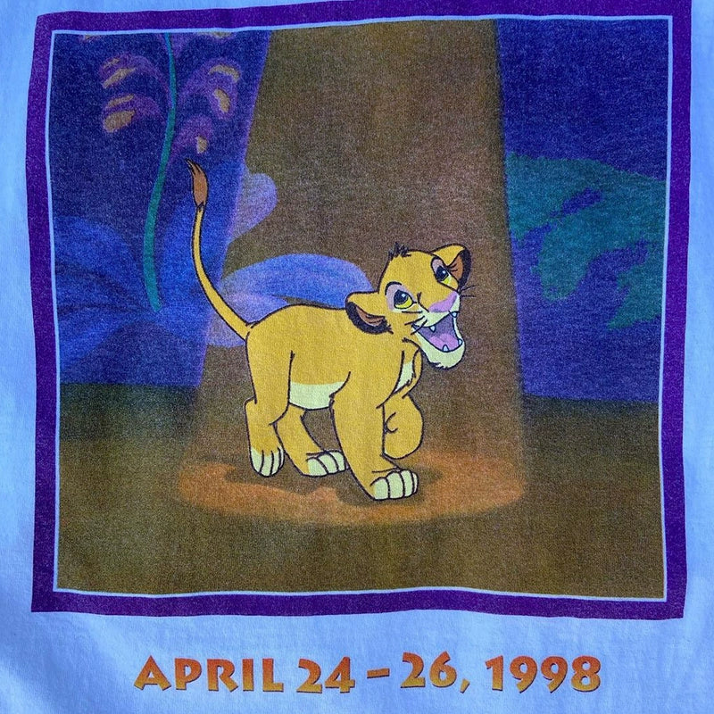 Vintage Retro Simba Graphic T-Shirt